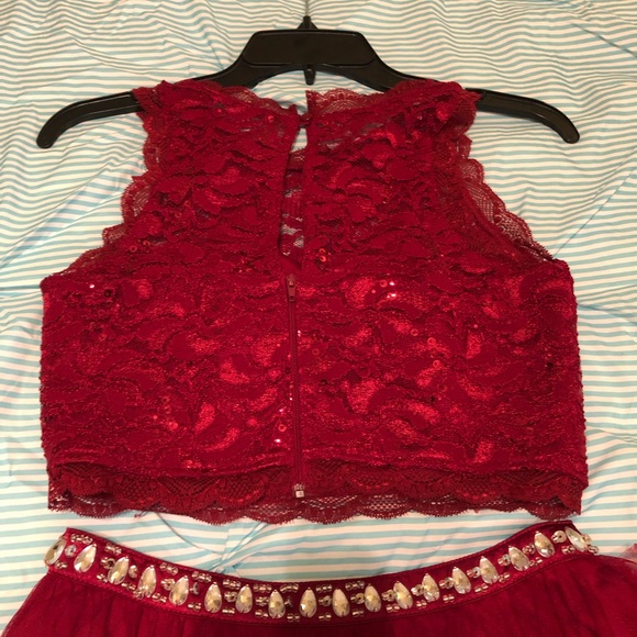 Junior Formal Two piece dress - Picture 2 of 7